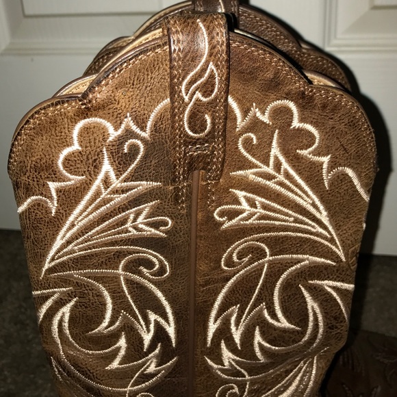 ARIAT Women's Boots - Size 6 - Picture 4 of 8